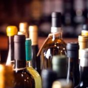 воздержатся от алкоголя и курения